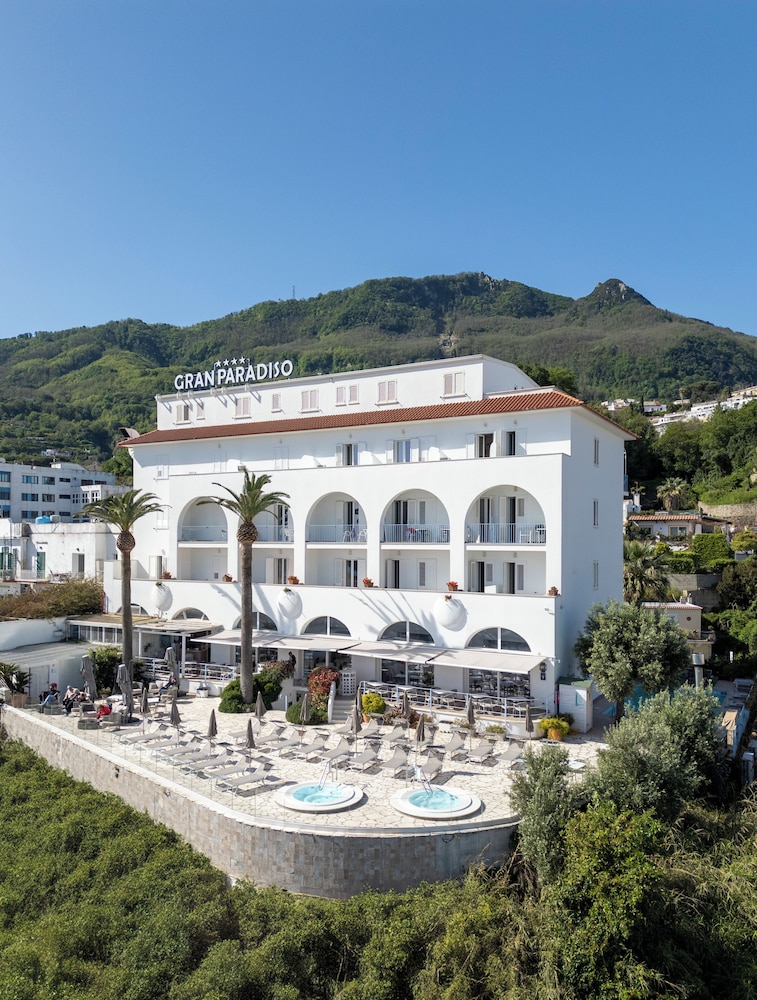 Gran Paradiso Hotel 3/46