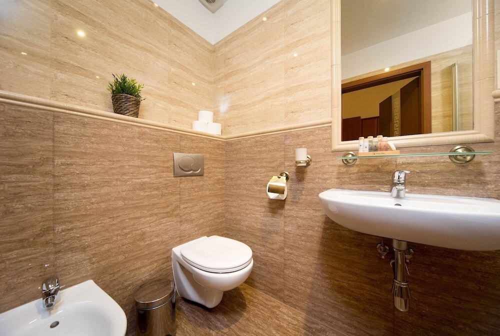 Ventus Rosa Self Service Apartments 29/31