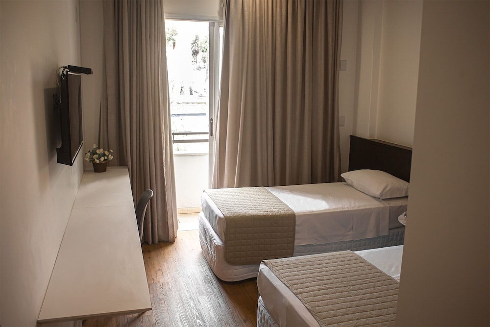 Vip Hotel 3/37