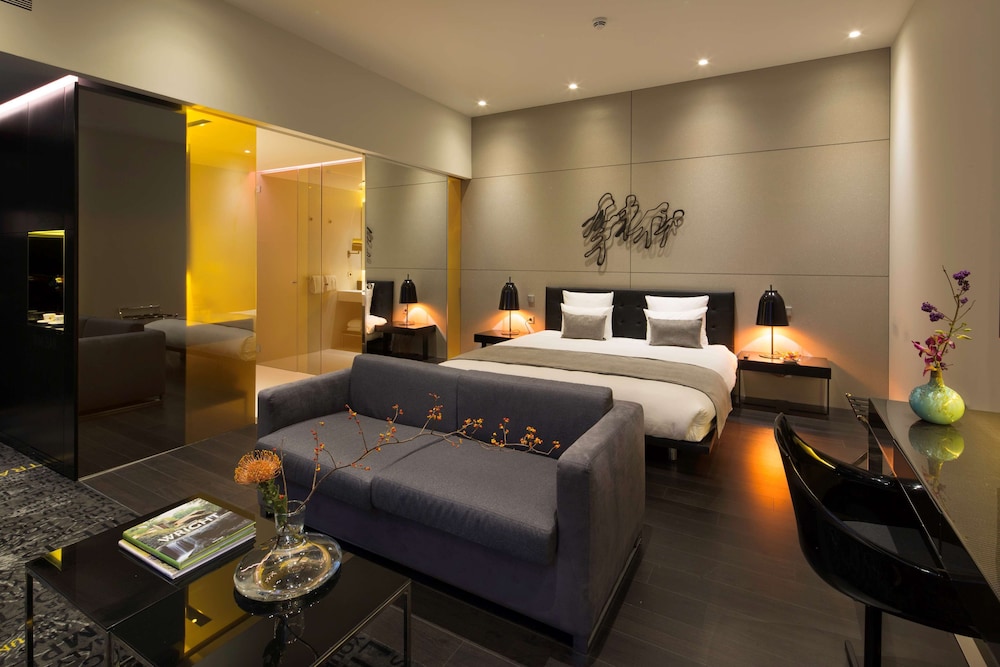 Art Otel Amsterdam 10/71