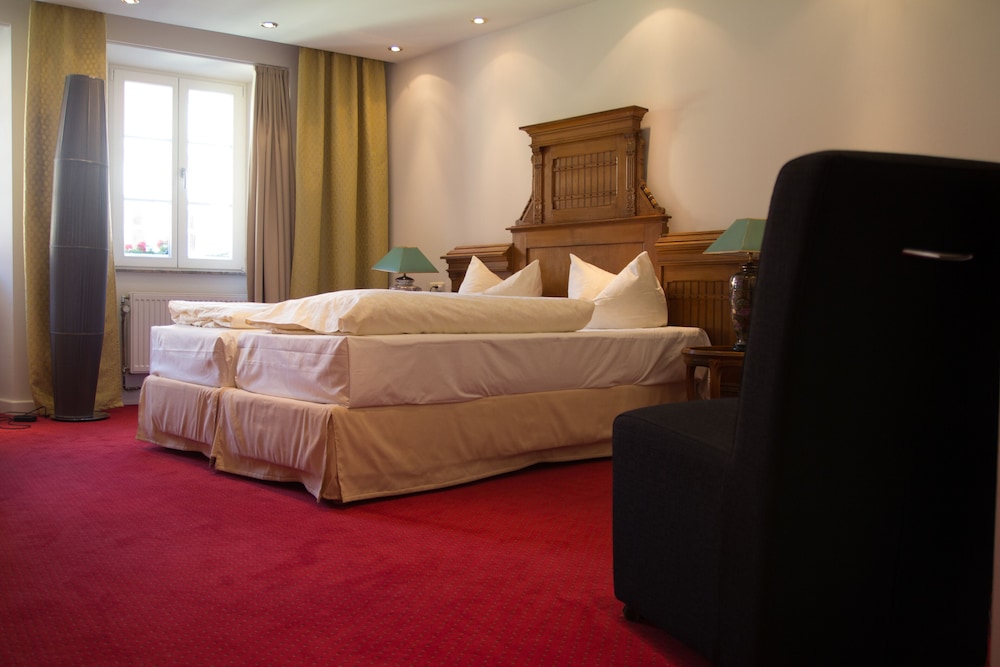 Hotel Goldener Hirsch 19/50