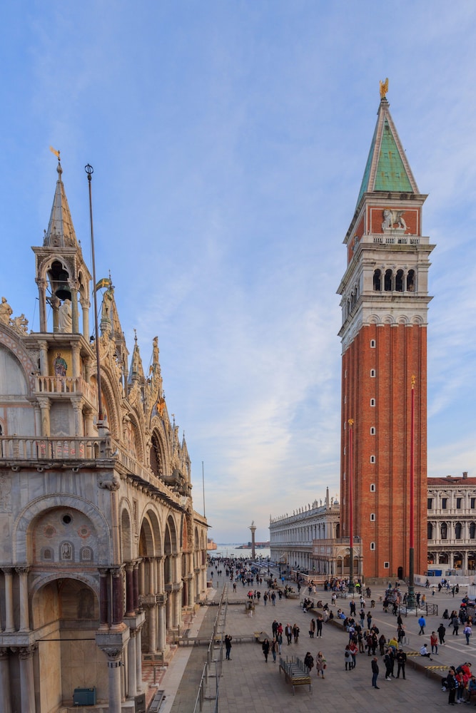 Relais Piazza San Marco 5/39