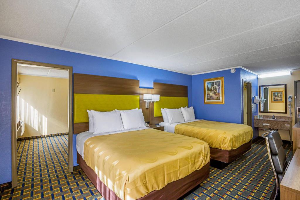 SUITE, 2 QUEEN BEDS