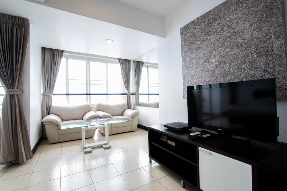 Galare Thong Tower 44/74