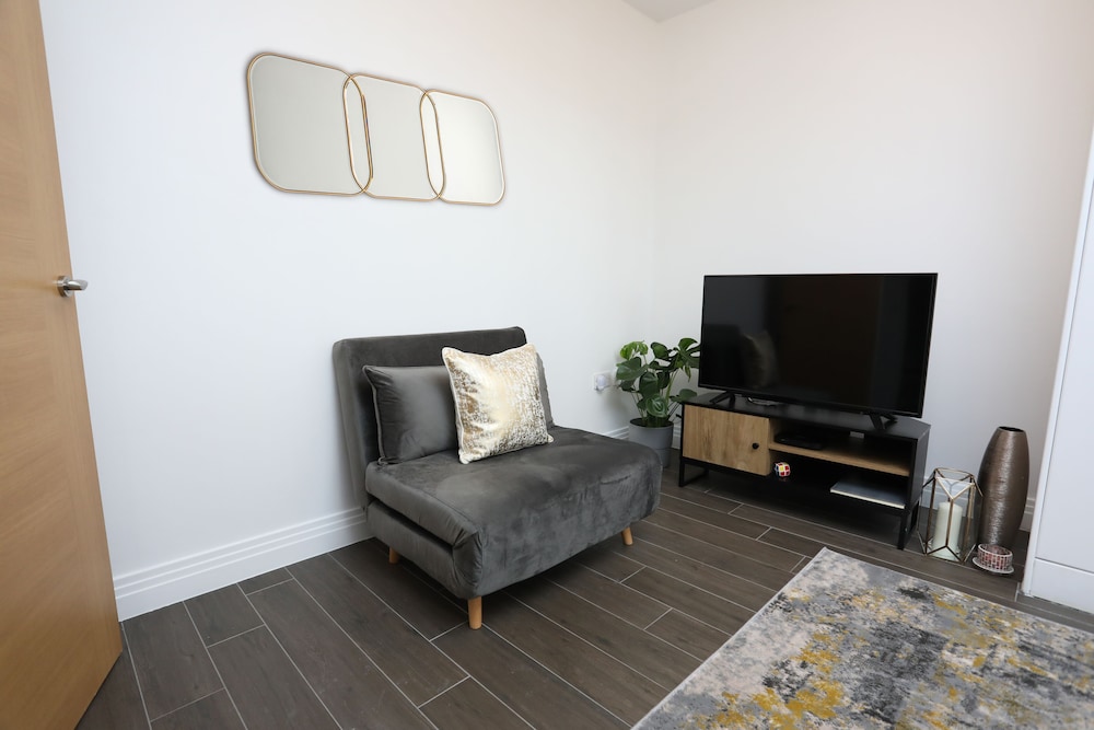 Upton Road Apartments 26/50