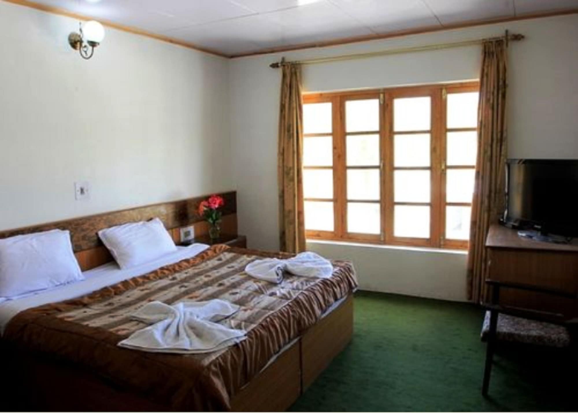 STANDARD, DOUBLE BED