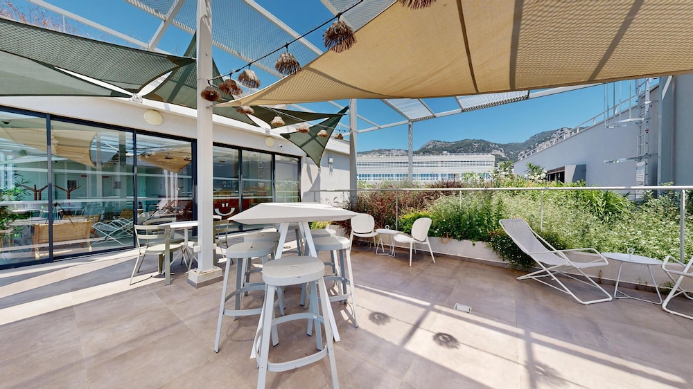 Apparthotel Privilodges Toulon Centre Gare 41/47