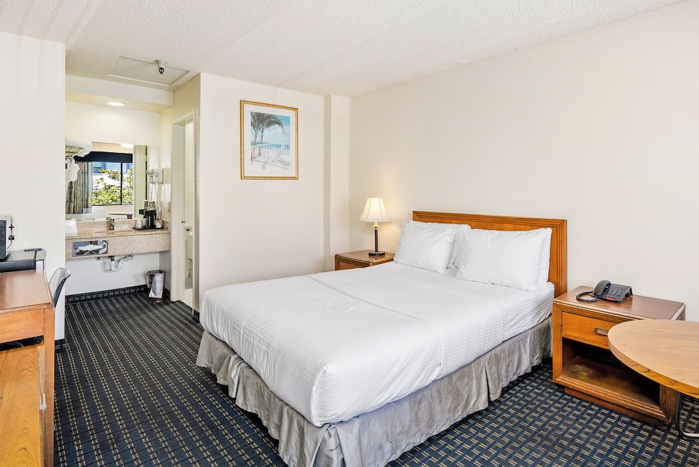 غرفة أساسية مفردة بسرير كوين، Downtown SLO Inn 4/10
