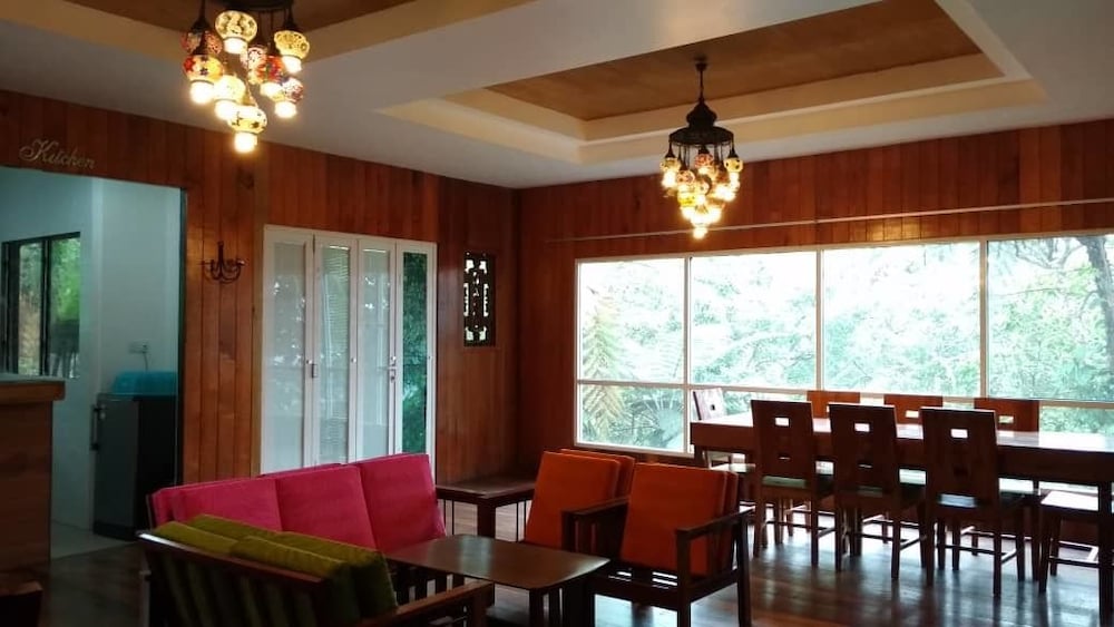 Ayana Holiday Resort 48/68