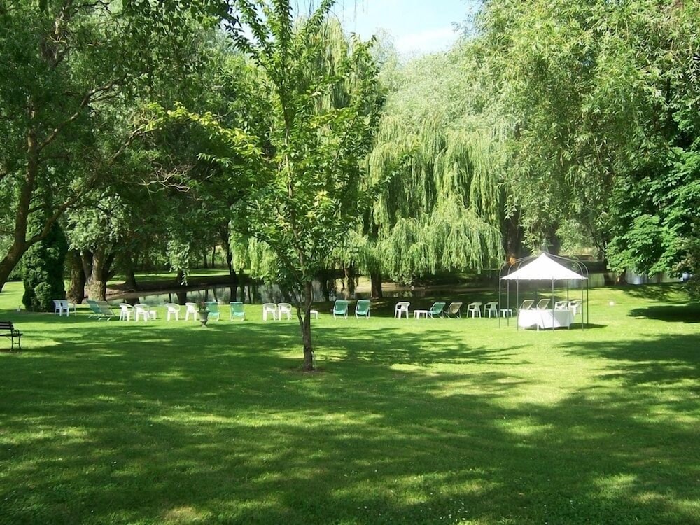 Domaine de Roullet 34/50