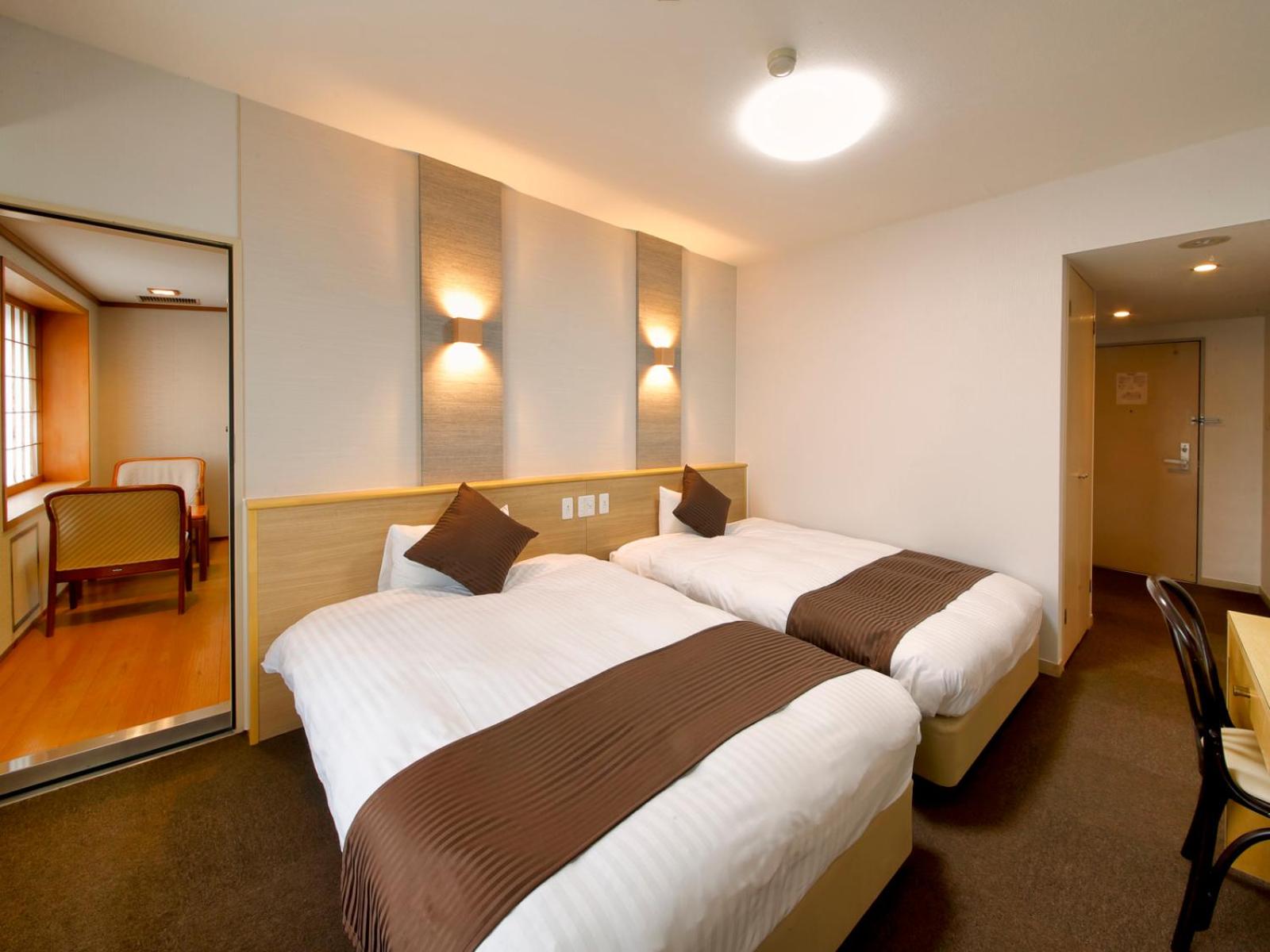 Iwaki Yumoto Onsen Hotel Palm Spring 9/25