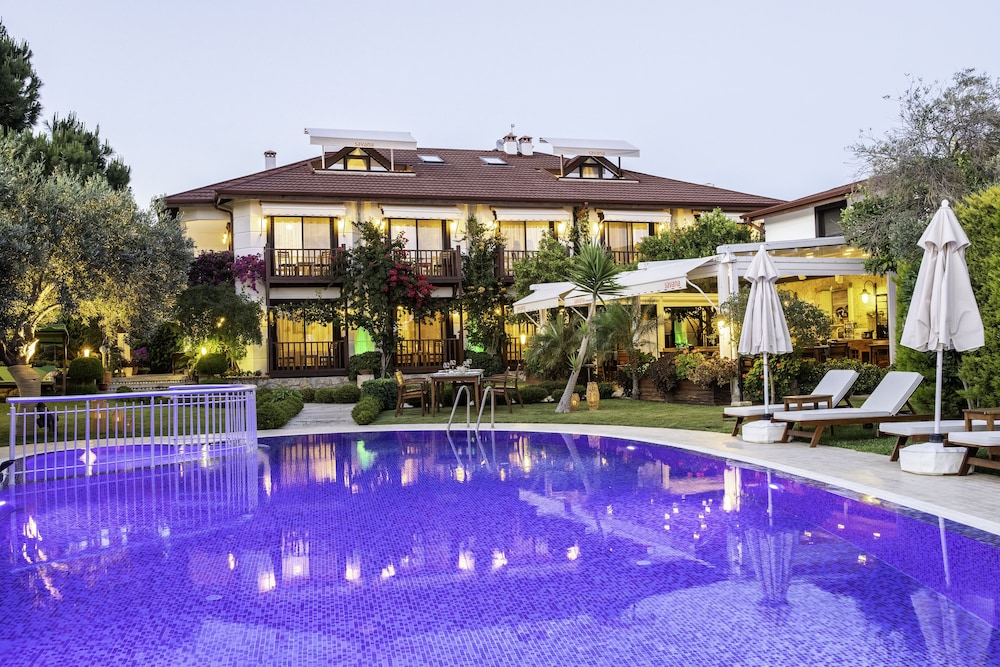 Savana Boutique Hotel 25/50