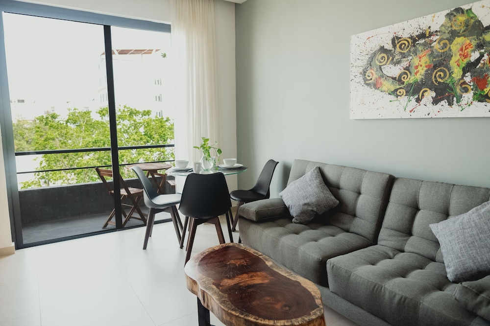 Ah Xok Suites 29/50