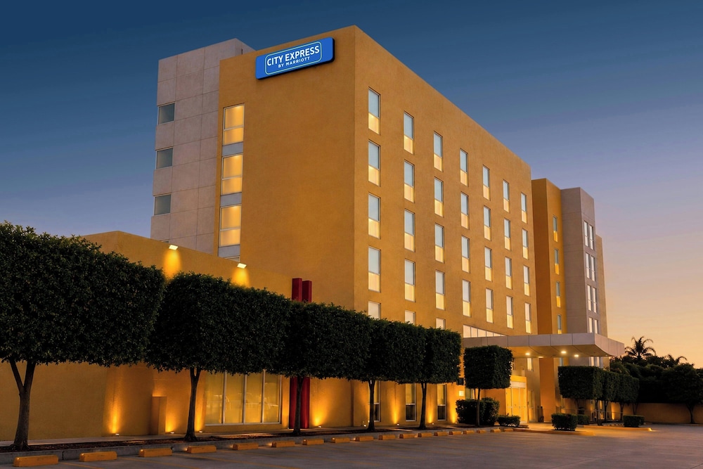 City Express by Marriott Ciudad Obregon 3/60