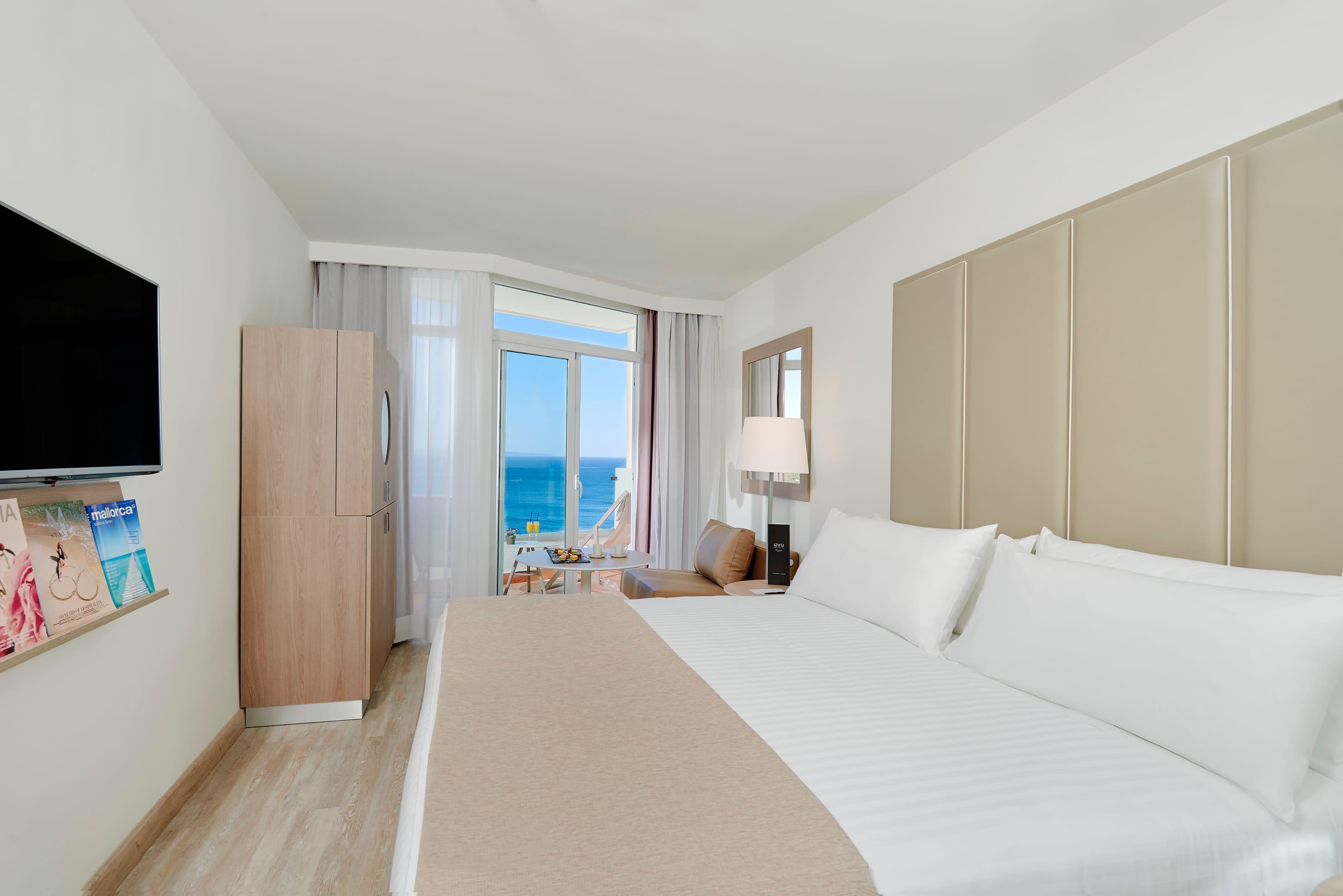 Connecting, Melia, Sea Front