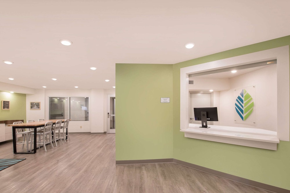 WoodSpring Suites Savannah Pooler 4/28
