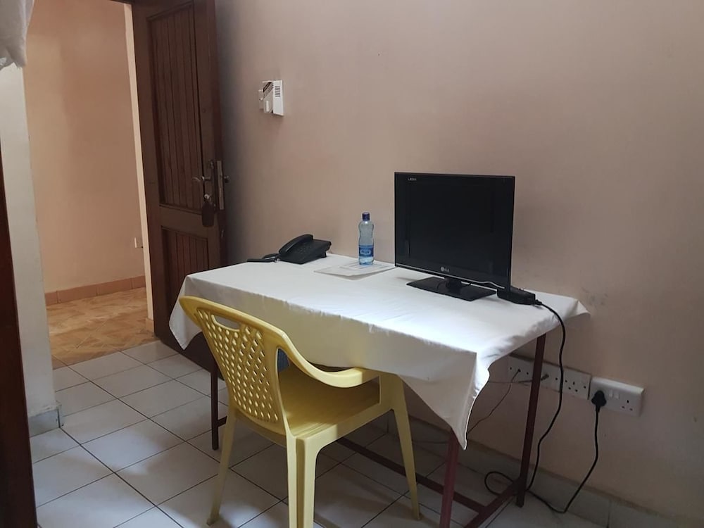 Panaroma Gardens Hotel Mombasa 12/17