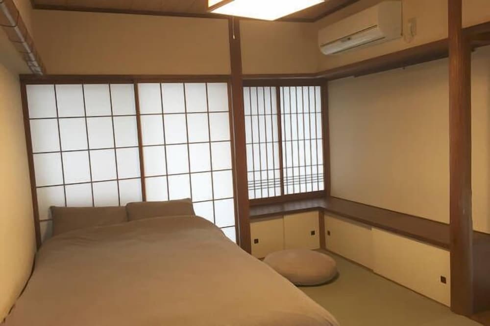 Belle Via Tokyo 13/50