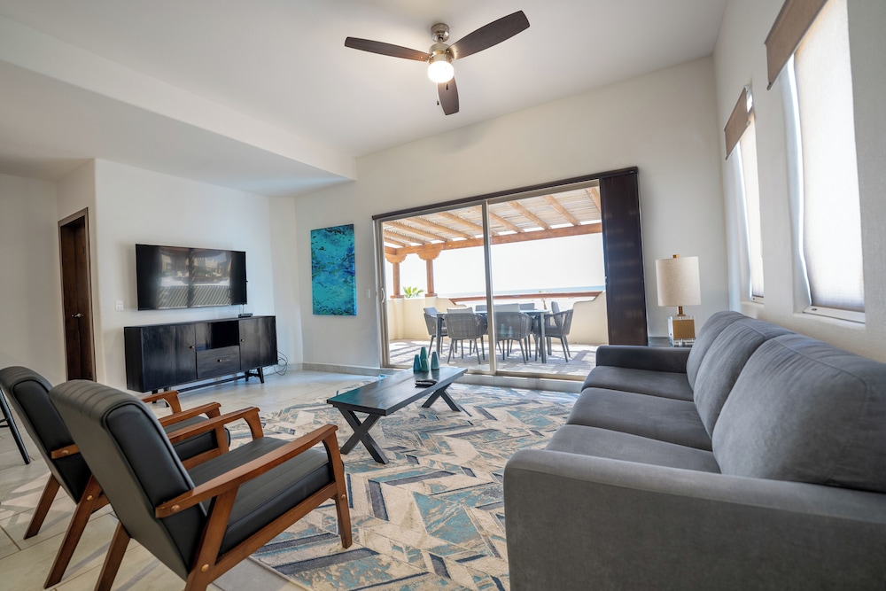 Laguna Shores Resort 27/49