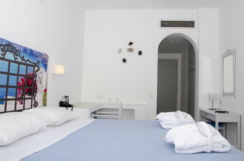 SUPERIOR, DOUBLE OR TWIN BED