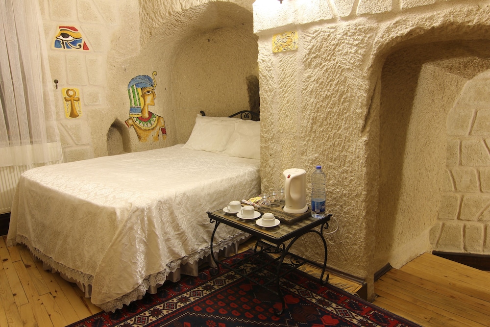 Ascension Cave Suite 30/30