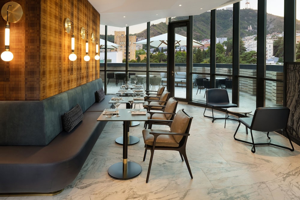 Paragraph Freedom Square, a Luxury Collection Hotel, Tbilisi 31/50