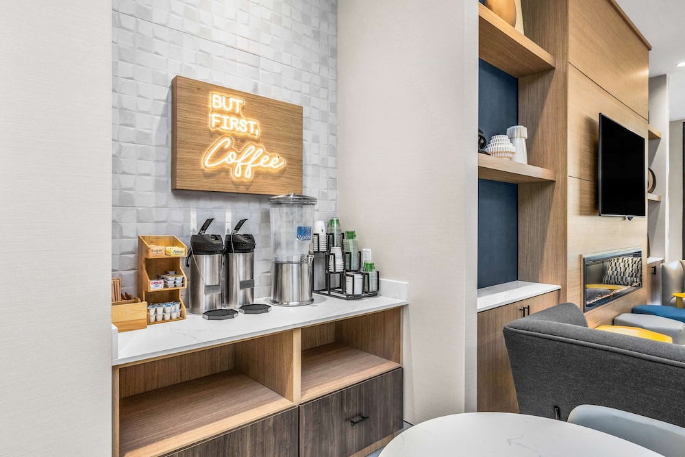 La Quinta Inn & Suites by Wyndham San Jose Silicon Valley 49/50
