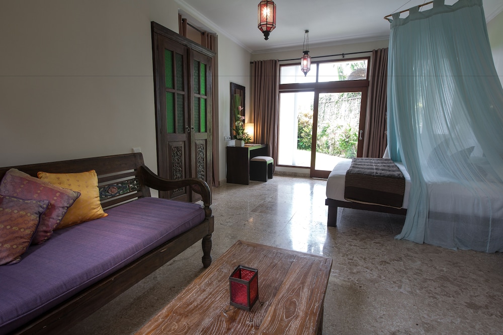 Ecosfera Hotel 31/50