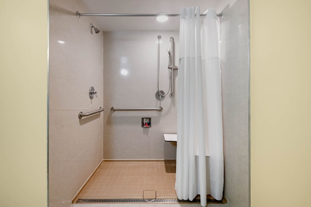 SureStay by Best Western Jacksonville Airport 53/54