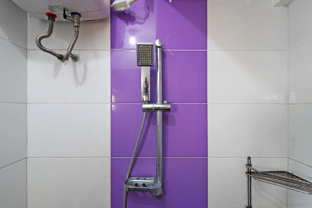 Inkubus Gateway Apartment Ahmad Yani by ZUZU 24/24