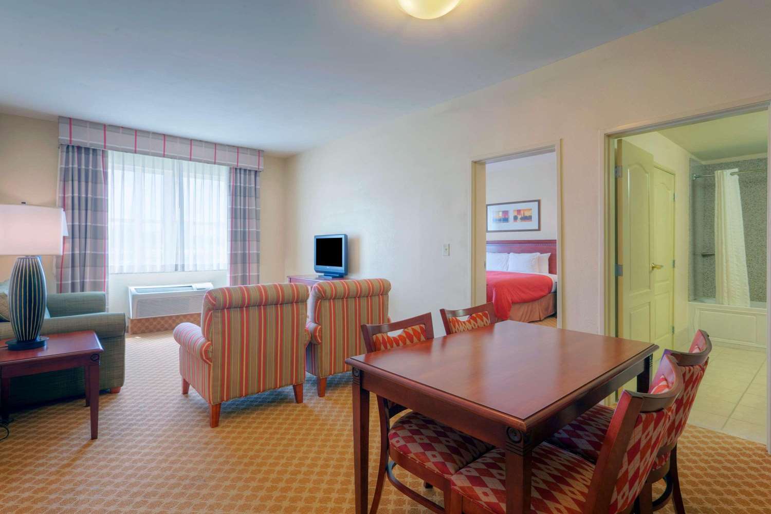 Country Inn & Suites By Radisson, Emporia, VA 20/37