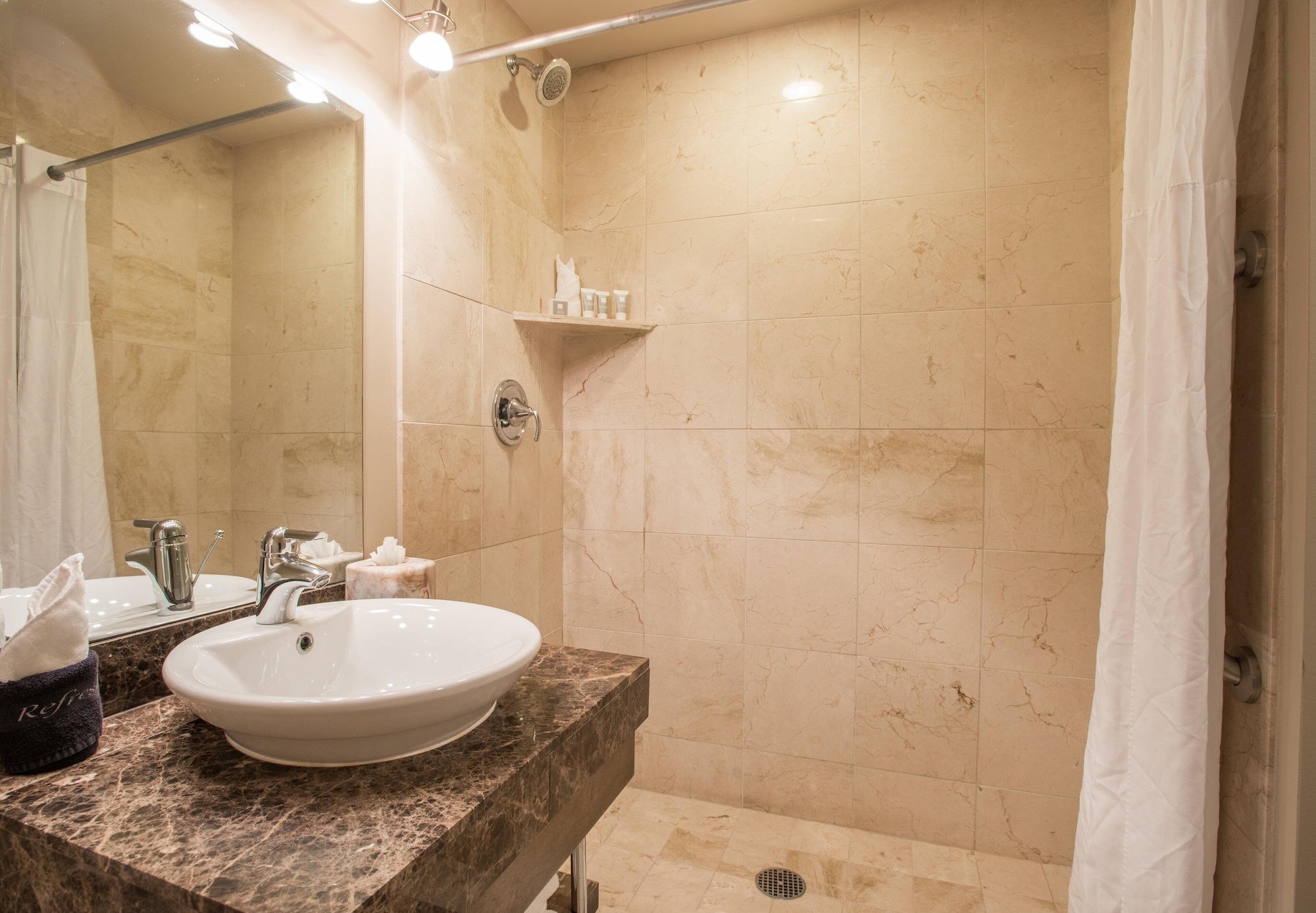 Room, Queen Bed, Accessible