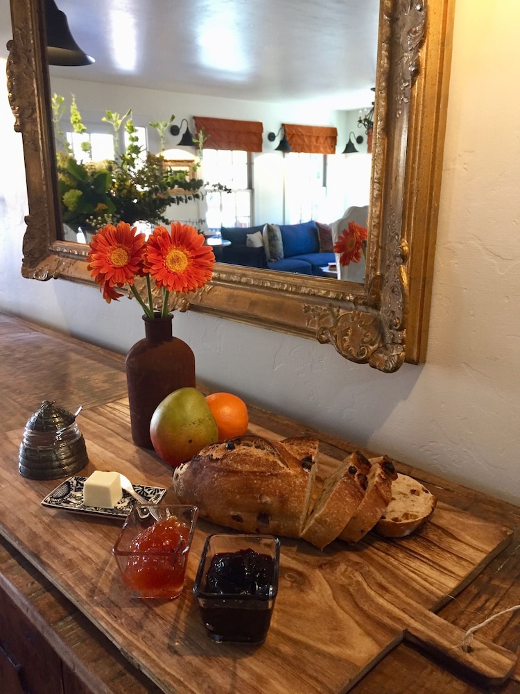 The Armory Park Inn 37/50