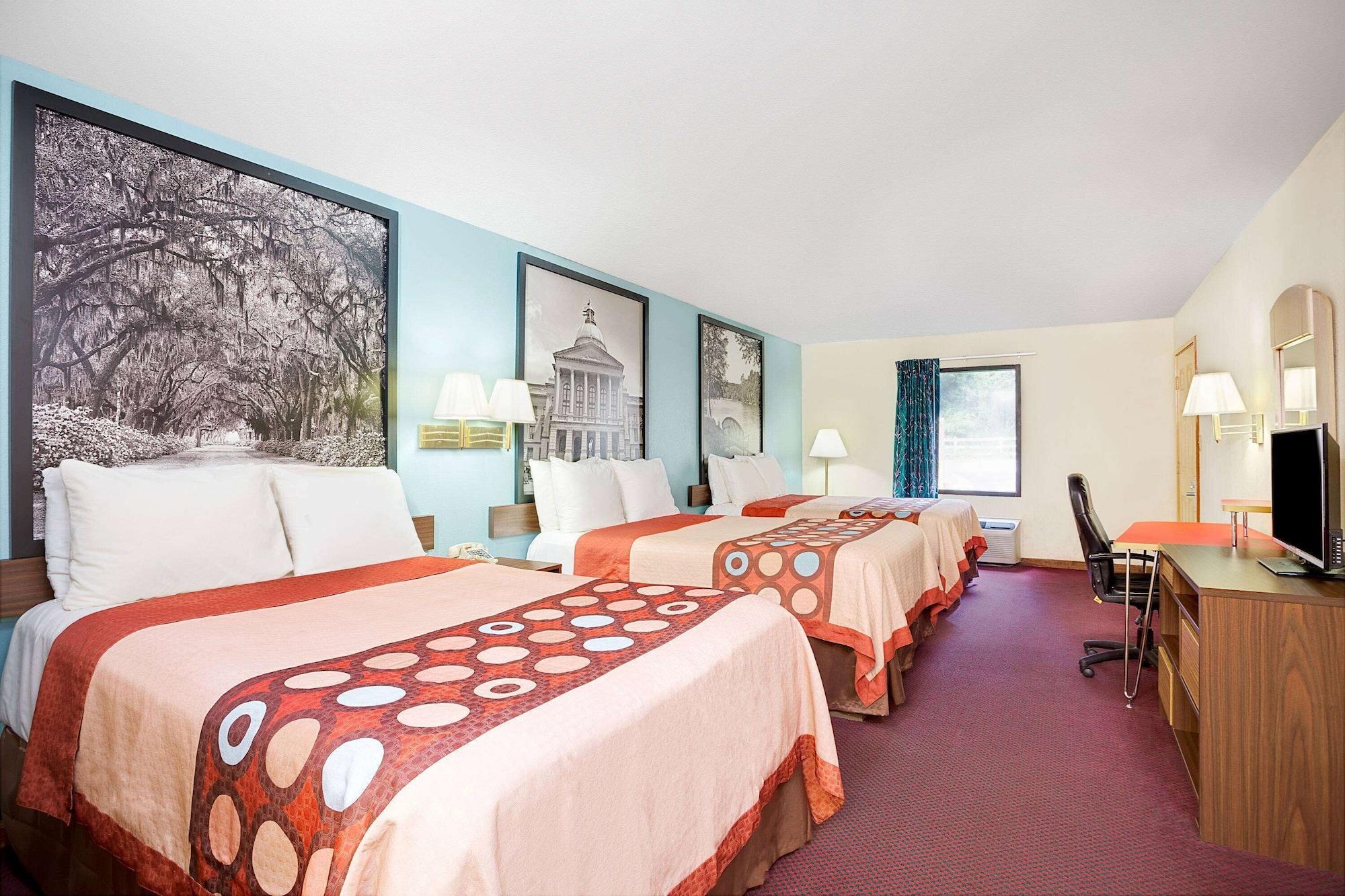 Studio, Suite, Multiple Beds, Smoking