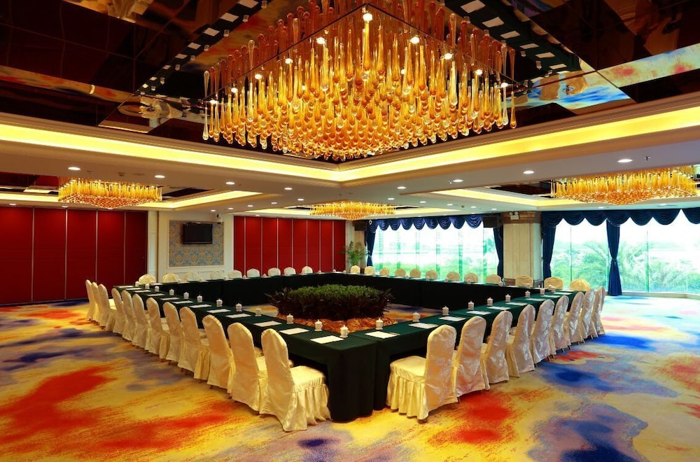 Pantower International Hotel 41/50