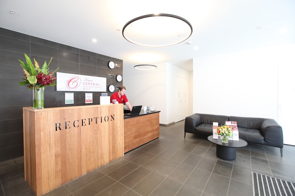 Melbourne Knox Central Apartment Hotel 12/49