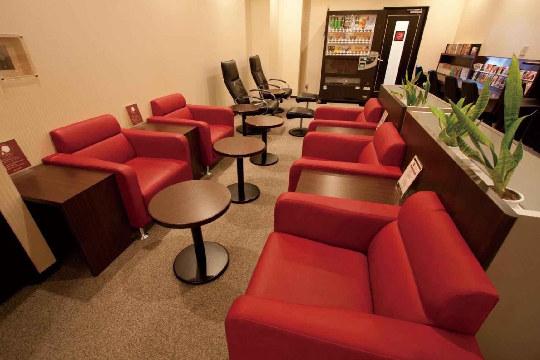 Hearts Capsule Hotel & Spa Nakasu 14/17