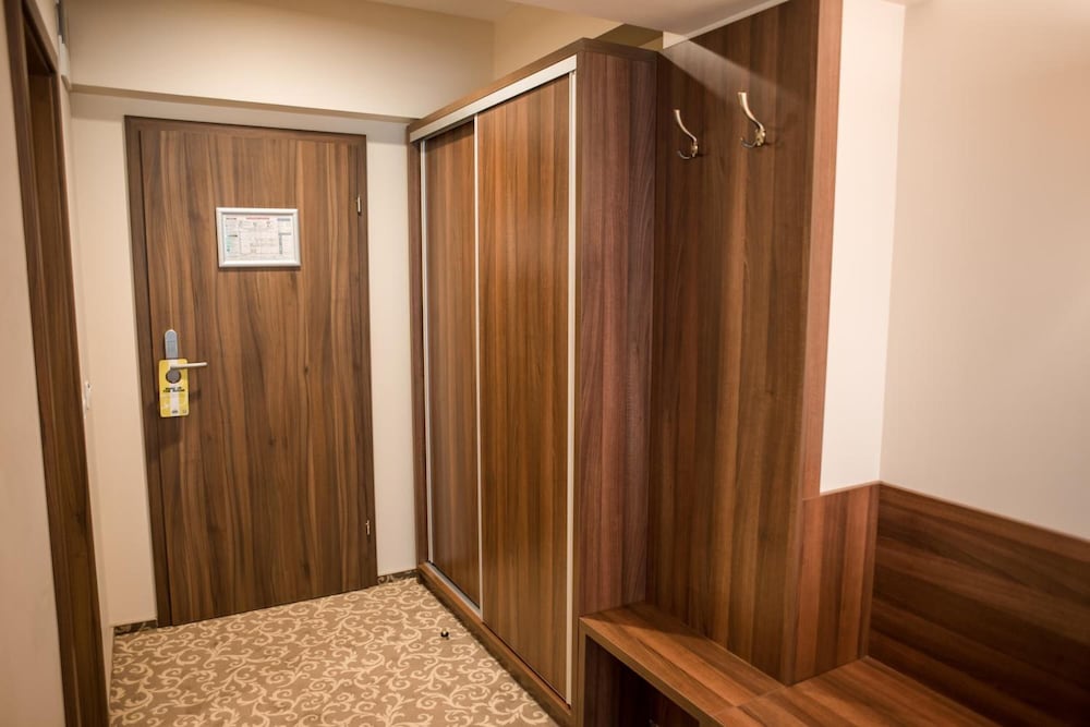Arnia Hotel 36/64