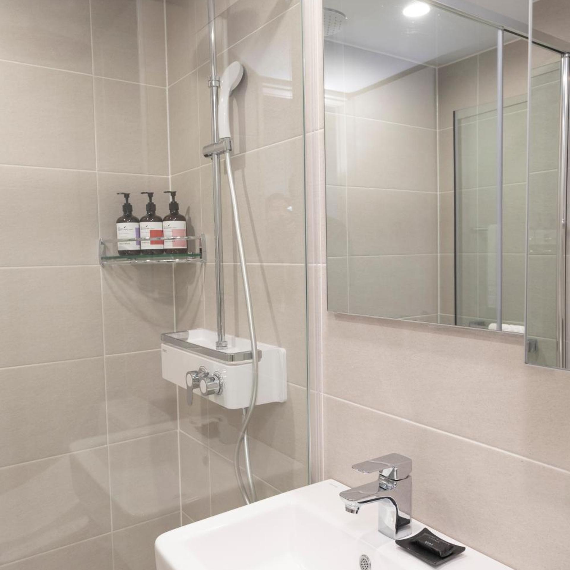 SL Hotel Myeongdong 39/40
