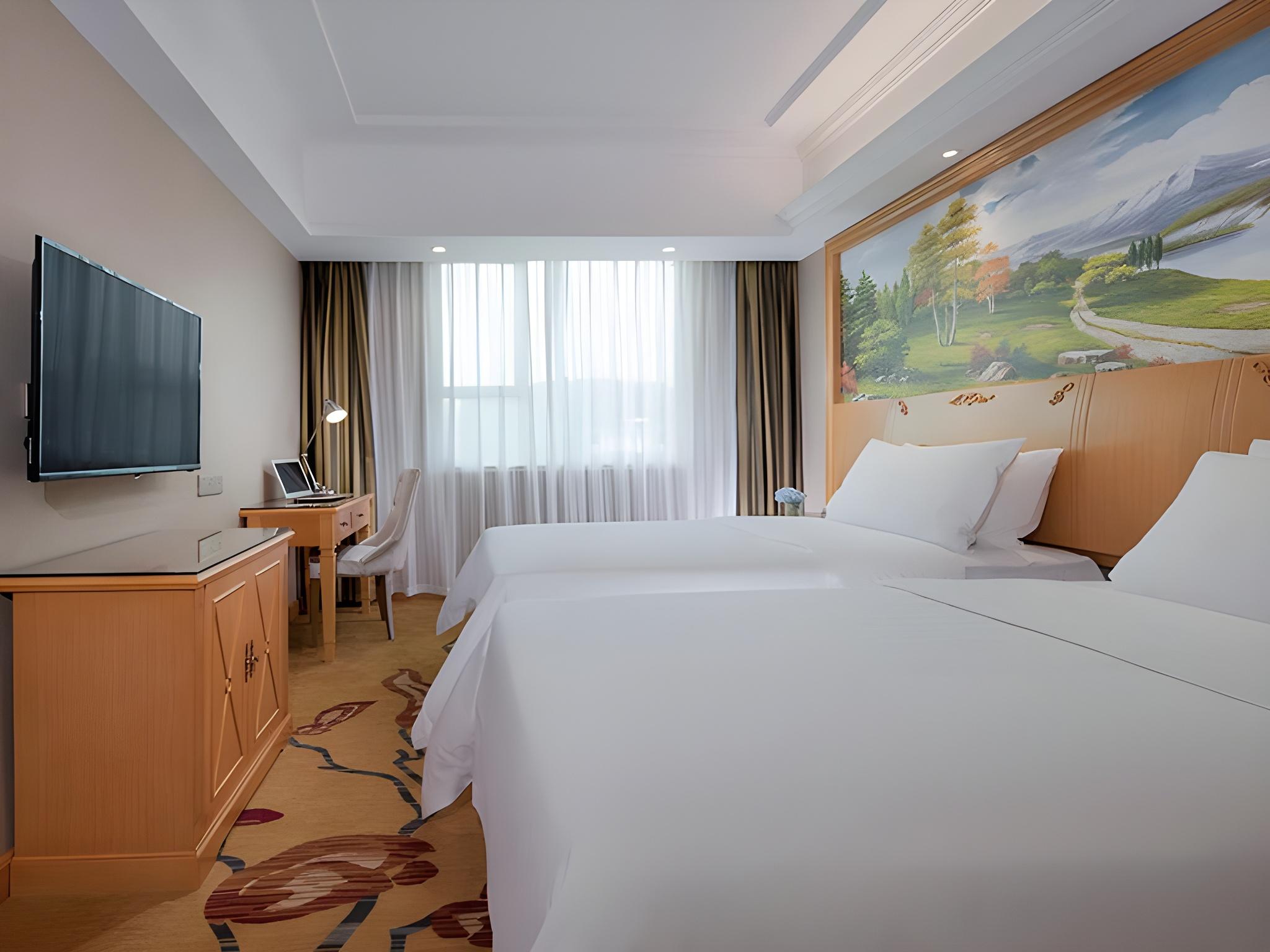 Vienna 3 Best Hotel (Guangzhou Xintang Shacun Metro Station) 21/58