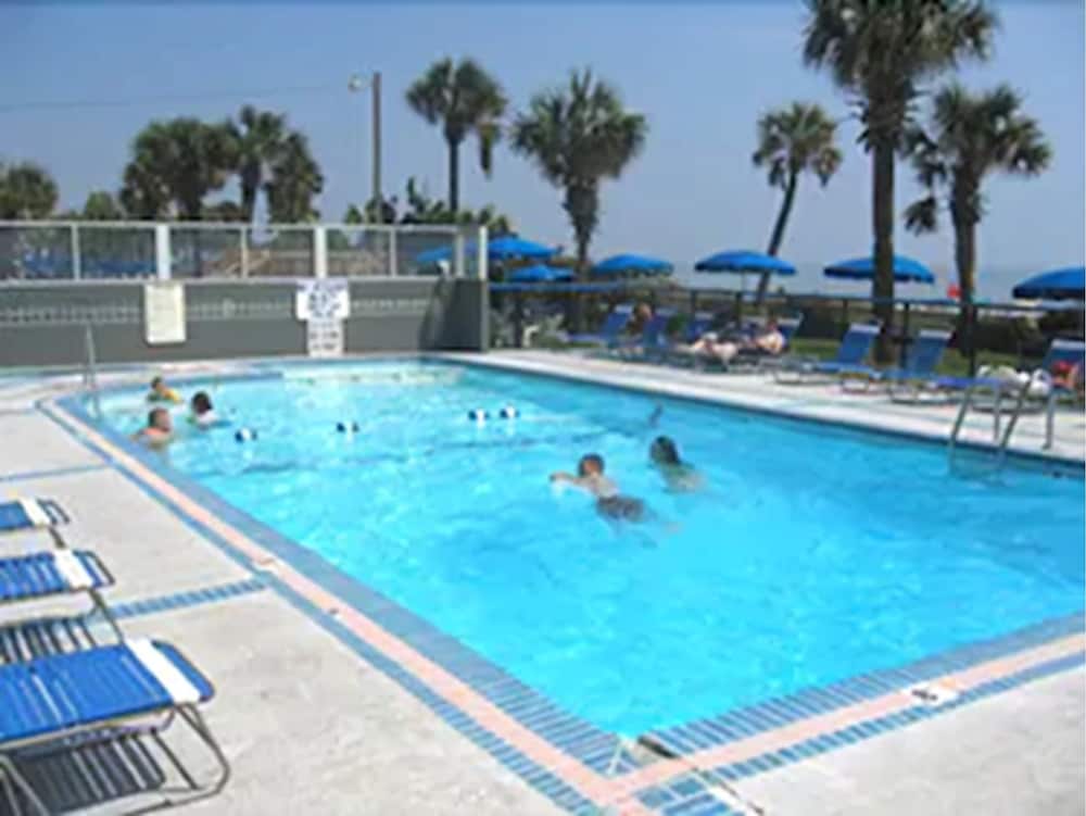 Boardwalk Beach Resort 20/40