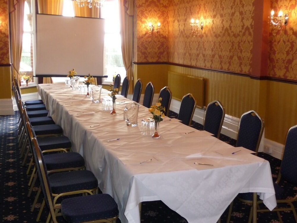 Furzedown Hotel 63/74