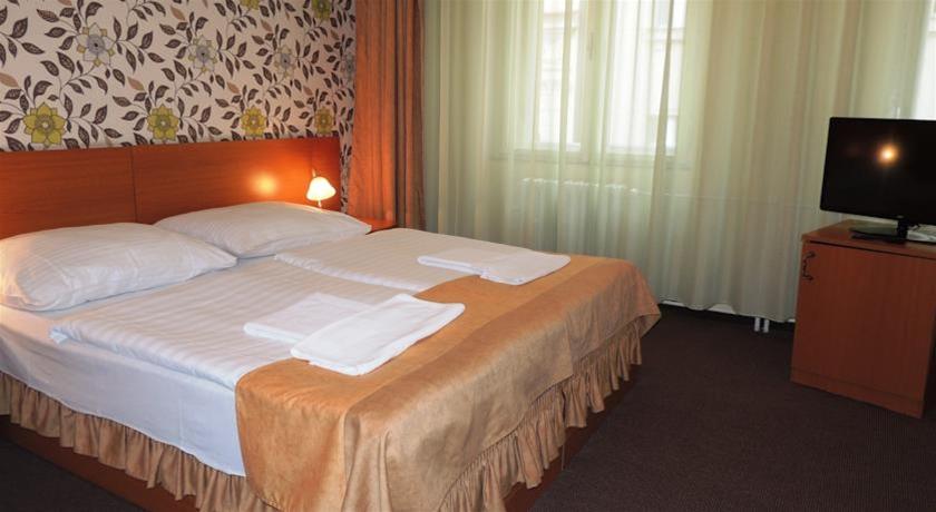 Novomestsky Hotel 9/20