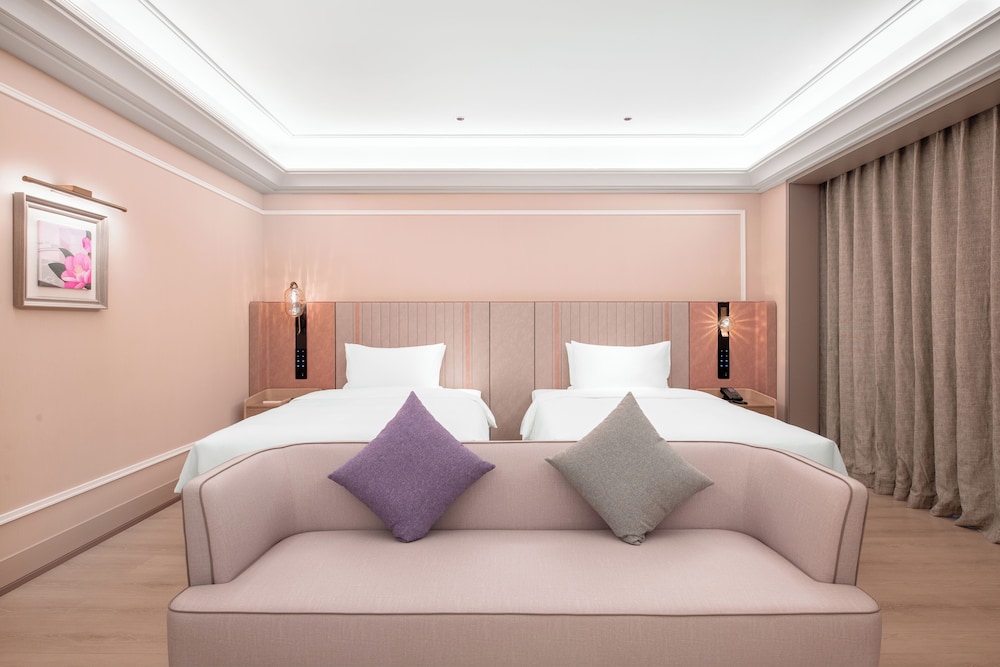 Mercure Chongqing Times Paradise Walk 7/50