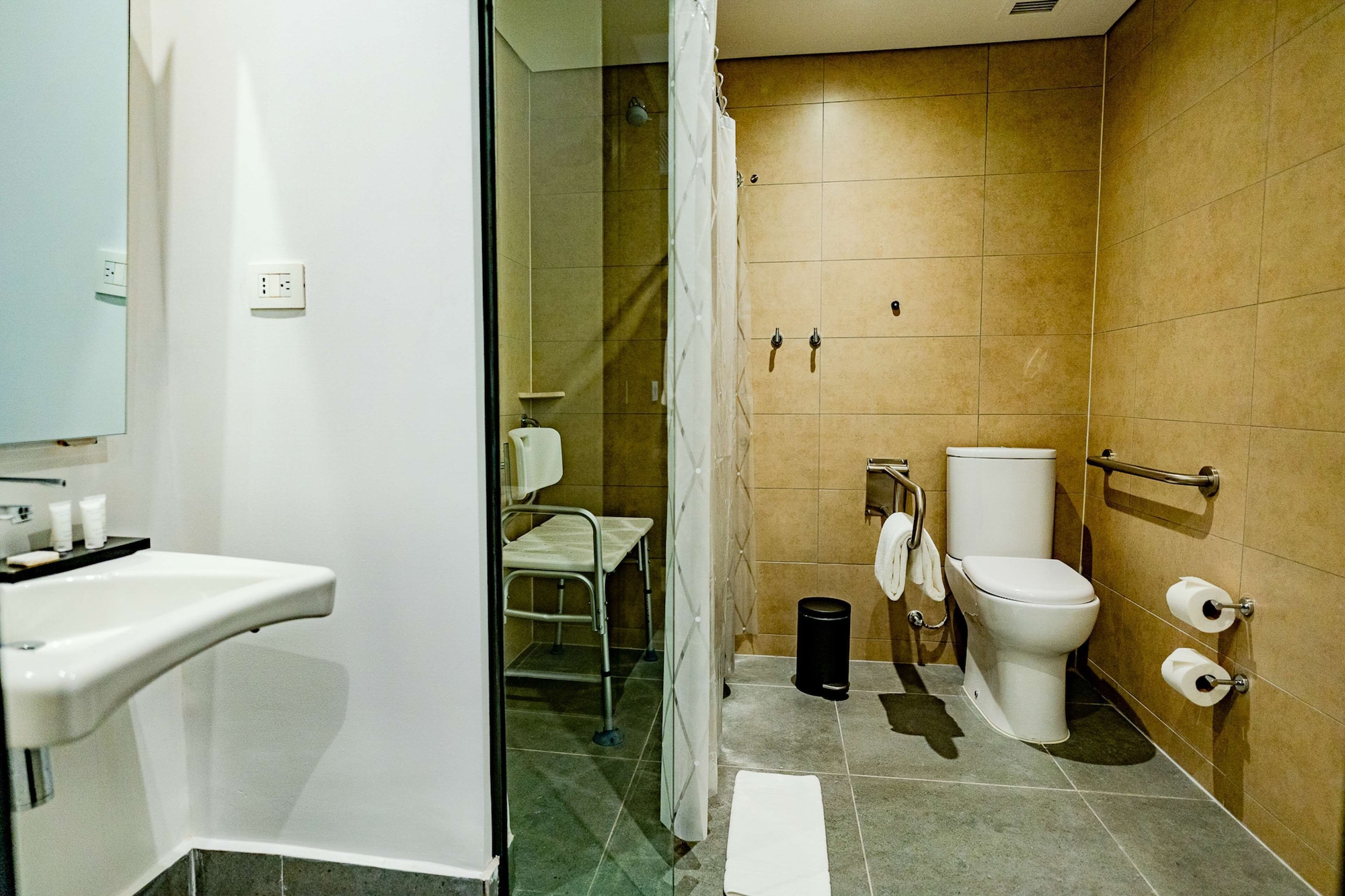 غرفة بزنس بسرير كوين لذوي الإعاقة، Hampton by Hilton Santiago Las Condes 7/9