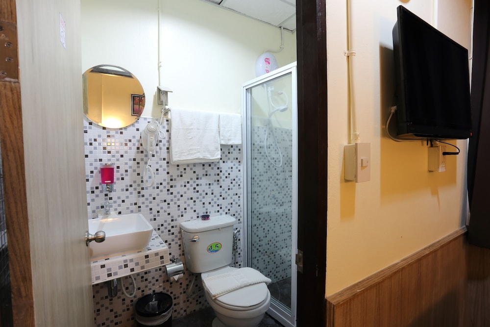 Sukhumvit 20 Guest House 4/46