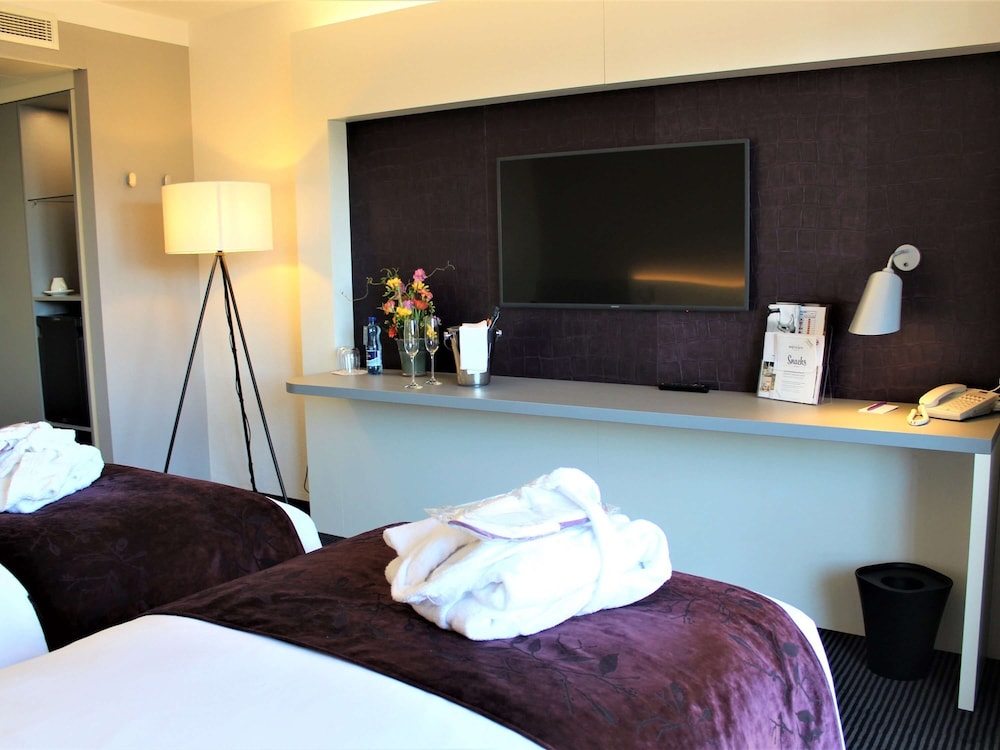 Mercure Plaza Biel 8/75