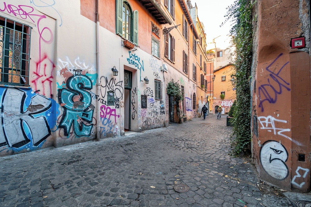 The House In Trastevere 39/48
