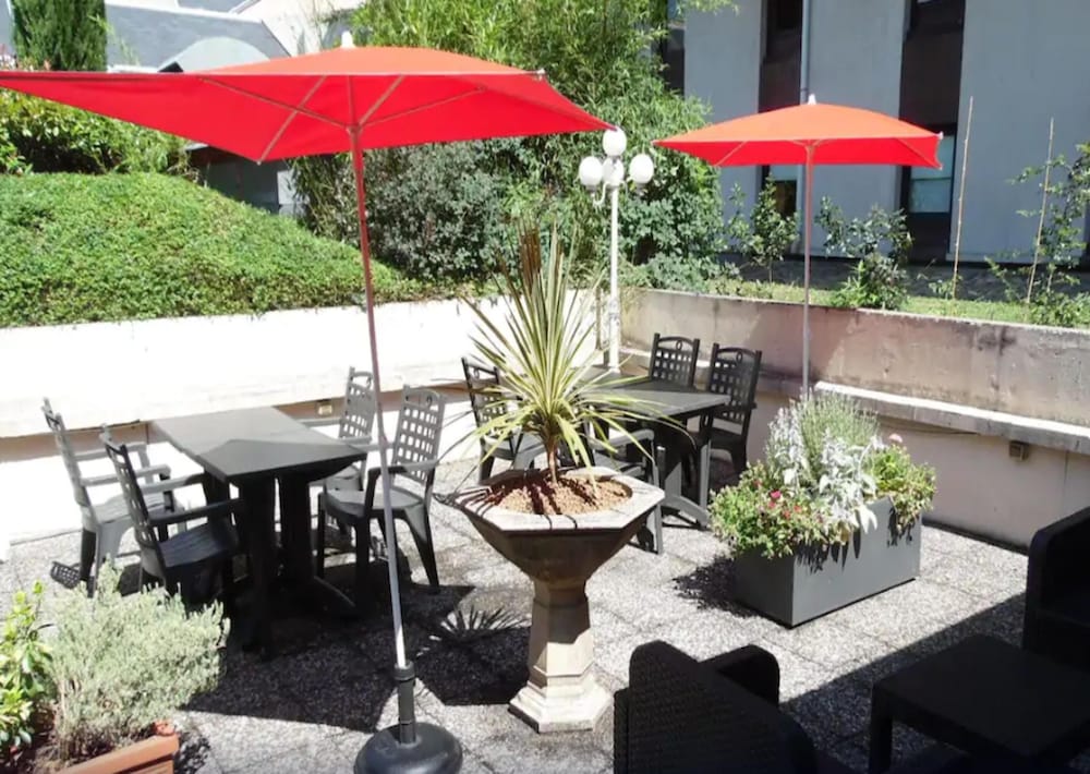 Ibis Grenoble Centre 48/67