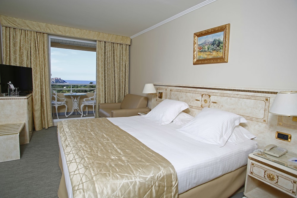 Hotel Corsica 26/74